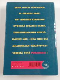Meg : syvyyksien kauhu