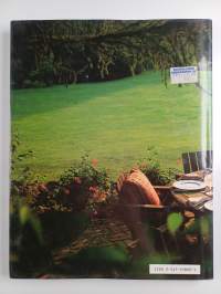 Lee Bailey's Country Weekends - Recipes for Good Food and Easy Living