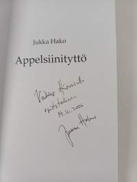 Appelsiinityttö (signeerattu, tekijän omiste)