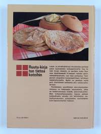 Leivät, kukot ja piirakat perinteiseen tapaan