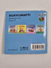 Nukkumatti auttaa postinkantajaa