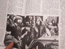 Cream 1973 February (nr 21) -brittiläinen populäärilehti mm. Capt Beefheart, Nick Cohn with The Who in the States, Woody Guthrie, Duane Eddy, Fairport Convention