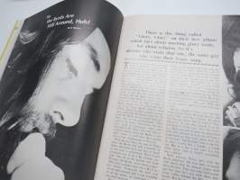 Circus 1971 September vol 5. nr 9, brittiläinen musiikkilehti, James (Jim) Morrison 1943-1971, Carole King, Byrds, John and Yoko meet New York, Terry Knight...