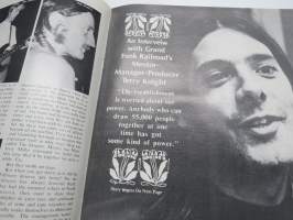 Circus 1971 September vol 5. nr 9, brittiläinen musiikkilehti, James (Jim) Morrison 1943-1971, Carole King, Byrds, John and Yoko meet New York, Terry Knight...