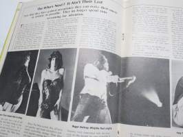 Circus 1971 September vol 5. nr 9, brittiläinen musiikkilehti, James (Jim) Morrison 1943-1971, Carole King, Byrds, John and Yoko meet New York, Terry Knight...