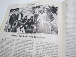 Circus 1971 September vol 5. nr 9, brittiläinen musiikkilehti, James (Jim) Morrison 1943-1971, Carole King, Byrds, John and Yoko meet New York, Terry Knight...