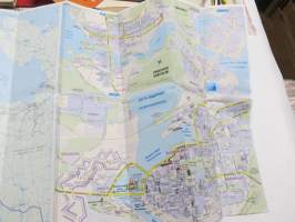 Karjala - Autoiljan tiekartta - Karttakeskus 2015, myös kaupunkikartat Pietari, viipuri, Käkisalmi, Olonets, Petroskoi, Sortavala, Lahdenpohja, Pitkäranta, Murmansk