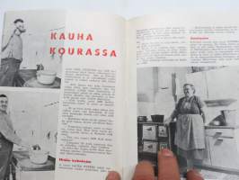 AEB Jouluna 1955 - Aug. Eklöf Osakeyhtiön lehti, Kauha kourassaAxel Lindfors - Järnböle, Laura &amp; Oswald Nyberg - Inez forsblom, Lahan kartano Pornainen, Hattulan