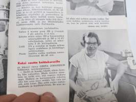 AEB Jouluna 1955 - Aug. Eklöf Osakeyhtiön lehti, Kauha kourassaAxel Lindfors - Järnböle, Laura &amp; Oswald Nyberg - Inez forsblom, Lahan kartano Pornainen, Hattulan