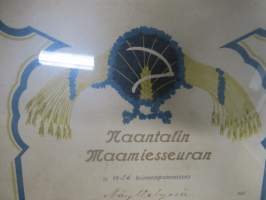 Naantalin Maamiesseura - III Palkinto Kultasade kaurasta v. 1926  (Kultarannan) tilanhoitaja Oskari Järviselle -kehystetty kunniakirja, allekirjoitus Einari Karvetti