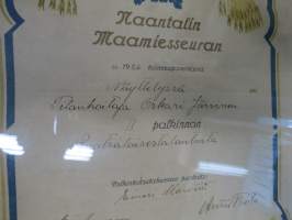 Naantalin Maamiesseura - II Palkinto Ruotsalaisesta lantusta v. 1926  (Kultarannan) tilanhoitaja Oskari Järviselle -kehystetty kunniakirja, allekirj. Einari Karvetti