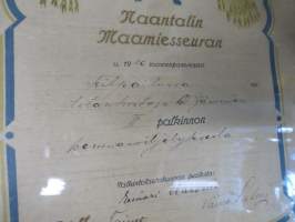 Naantalin Maamiesseura - II Palkinto Perunanviljelyksestä v. 1926  (Kultarannan) tilanhoitaja Oskari Järviselle -kehystetty kunniakirja, allekirj. Einari Karvetti