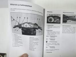 Derbi Atlantis 100 skootteri -käyttöohjekirja