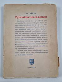 Pyramidin vihreä nainen