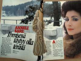 Jaana 1983 nr 8, Anneli Sari, Meiju Suvas, Karita Mattila, Maaria Wirkkala, neulepusero