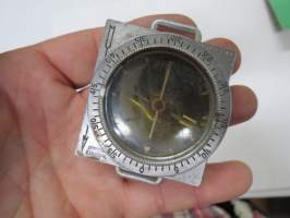 Suunto kompassi