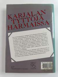 Karjalan tyttöjä harmaissa
