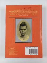 Kreivitär Eva Mannerheim Sparren keittokirja herkkusuille ja tavallisille nälkäisille : 758 valmistusohjetta