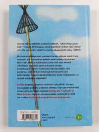 Konsta kesälaitumilla