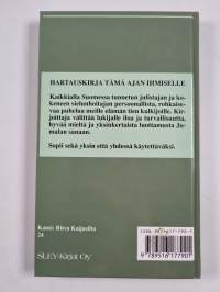 Hän auttaa tiellä