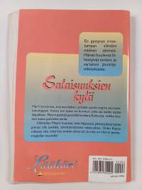 Lääkäri 6/2000 : Salaisuuksien kylä