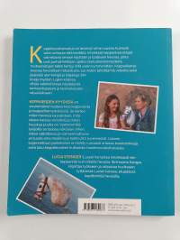 Keppareiden kyydissä : keppihevosharrastuksen ABC