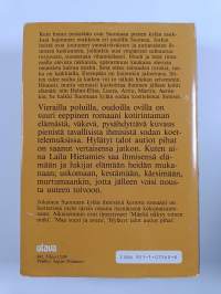 Vierailla poluilla, oudoilla ovilla