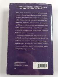 Yksin sisäpiirissä