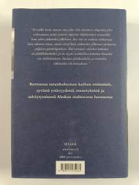 Sininen karhu : erään valokuvan tarina