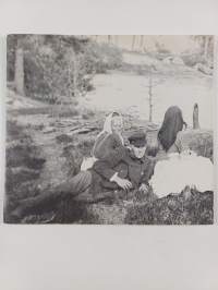 I.K. Inha 1894 : valokuvaaja Vienan Karjalassa = a photographer in Viena Karelia