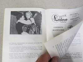 Turun Oopperayhdistys 1966-67 - Mozartin Ryöstö Seraljista -käsiohjelma, 6 kpl nimikirjoituksia Sylvelin Långholm, Aatos Pihlajamäki, Unto Rehvonen - "Mykkä neekeri"
