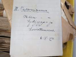 Pastori / kappalainen / vankilapappi K.S. Tommila - erä saarnoja, muistiinpanoja, kirjoitelmia ym. materiaalia noin 1895-1930 -laatikollinen (useita satoja kpl)...