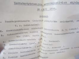 Pastori / kappalainen / vankilapappi K.S. Tommila - erä saarnoja, muistiinpanoja, kirjoitelmia ym. materiaalia noin 1895-1930 -laatikollinen (useita satoja kpl)...
