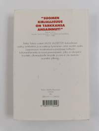 Lause lauseesta : arvosteluja ja kirjoituksia 1984-1994
