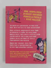 Anni kaverinkesyttäjä punaisella matolla