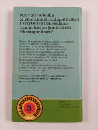 Kasvot ikkunassa