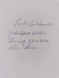 Pöhinöitä polultani : takapiruna tuhansiin työpaikkoihin (signeerattu, tekijän omiste)