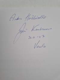 Kotiseututyötä Vaalassa : Säräisniemen museo- ja kotiseutuyhdistys 1957-2007 (signeerattu, tekijän omiste)