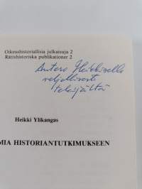 Näkökulmia historiantutkimukseen (tekijän omiste)
