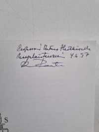 Vienan Karjalaisten Liitosta Karjalan Sivistysseuraksi v.1906-1922 (signeerattu, tekijän omiste)