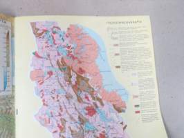 Atlas Karelskoi ASSR 1989 -Karjalan Autonominen Sosialistinen Neuvostasavalta -kartta, monipuoliset kartat, maasto, vesistöt, maaperä, eläimistö ym.