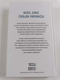 Salpalinjan sankarit : romaani vakoilusta ja vastavakoilusta vuonna 2004 (signeerattu, tekijän omiste)