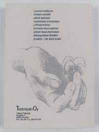 Ihmisen ehdoilla yhteiskunnassa (signeerattu, tekijän omiste)