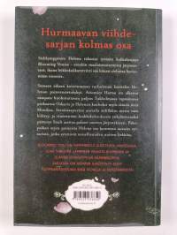 Ruusuja ja risteyskohtia