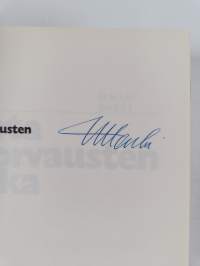 Sotakorvausten aika (signeerattu)
