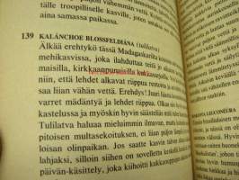 200 värikuvallista huonekasvia sekä niitten hoito