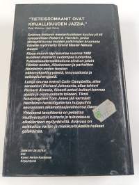 Kissa muurin läpi