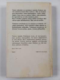 3 etsivää ja paholaisen koira