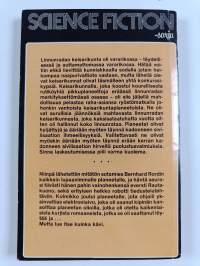 Sankareitako täällä?