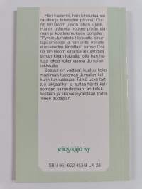 Hän huolehtii, hän lohduttaa